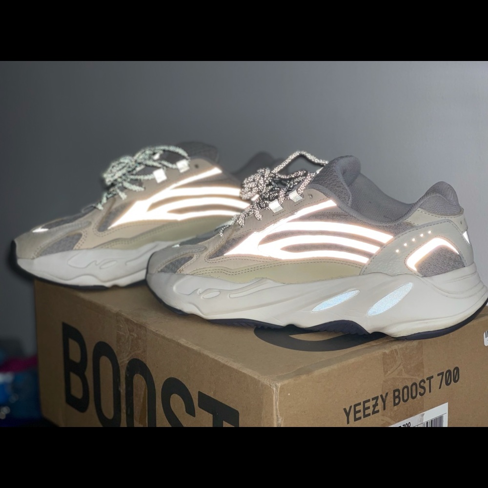 Cream yeezy v2 - Picture 2 of 2